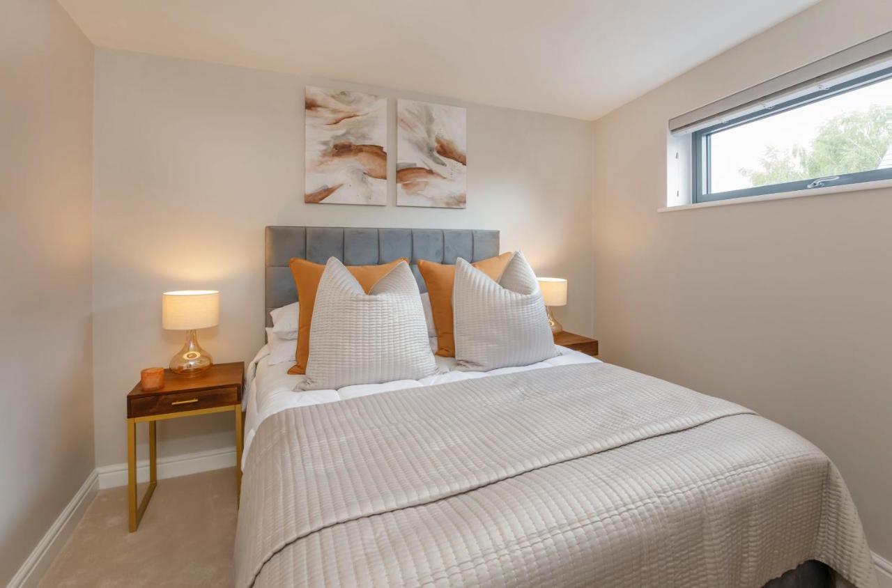 Crescent Court Modern And Luxurious Apartments York Exterior photo